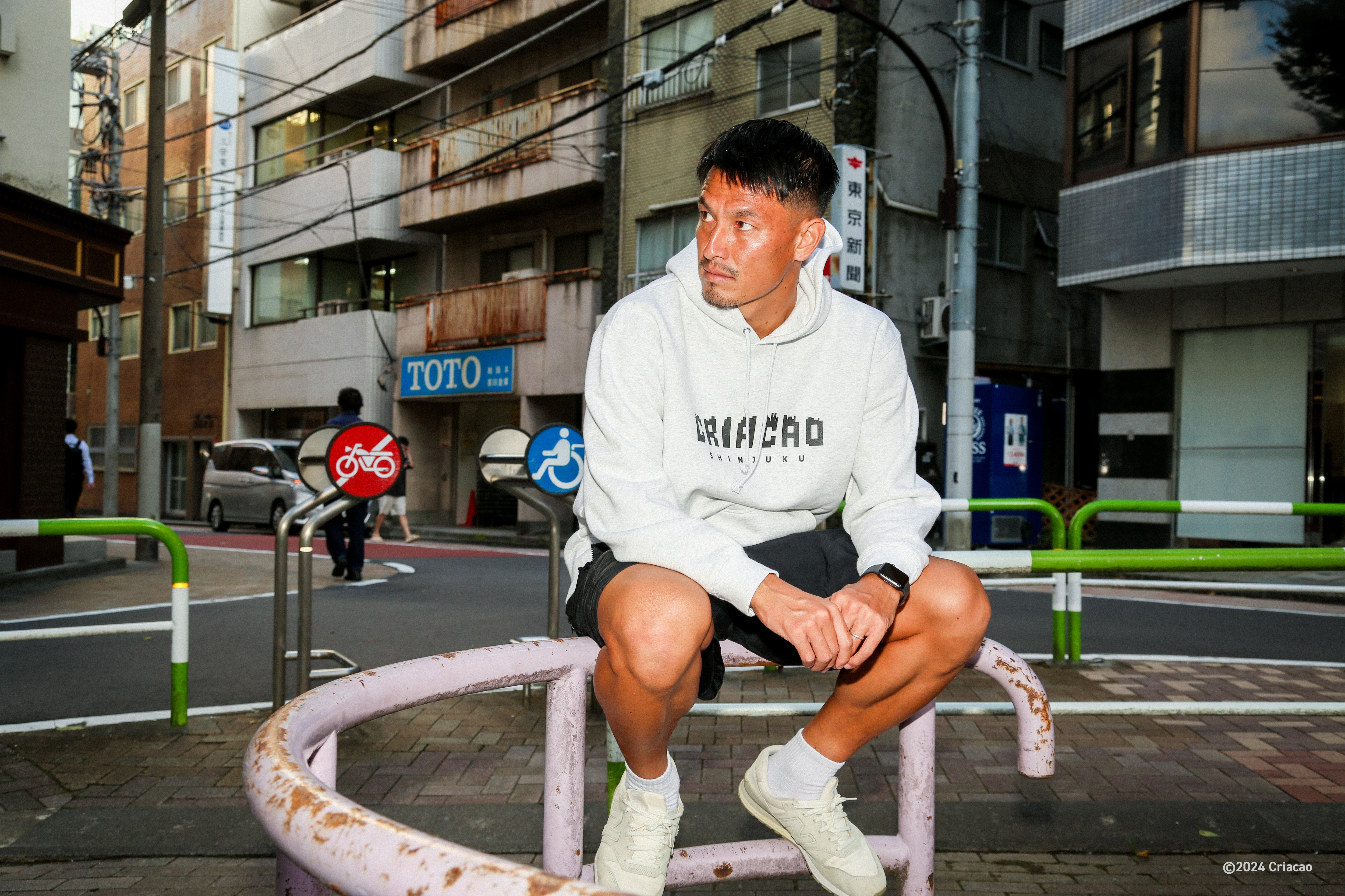 クラブパーカー