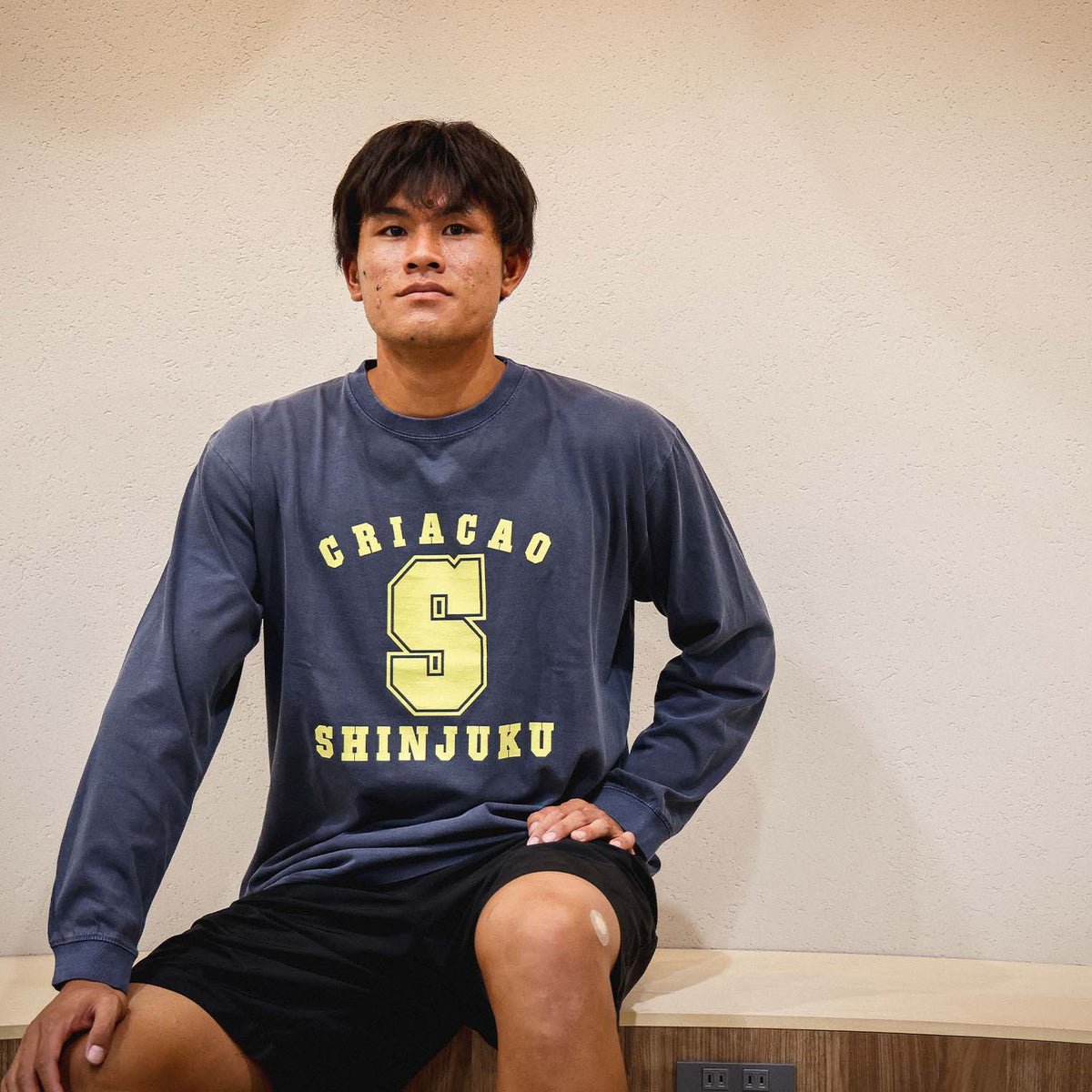 Vintage long-sleeve T-shirt
