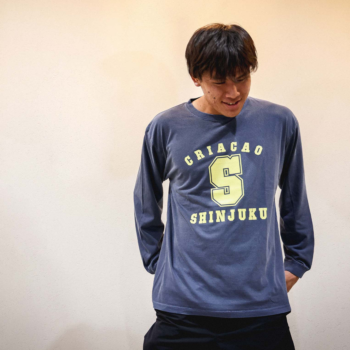 Vintage long-sleeve T-shirt