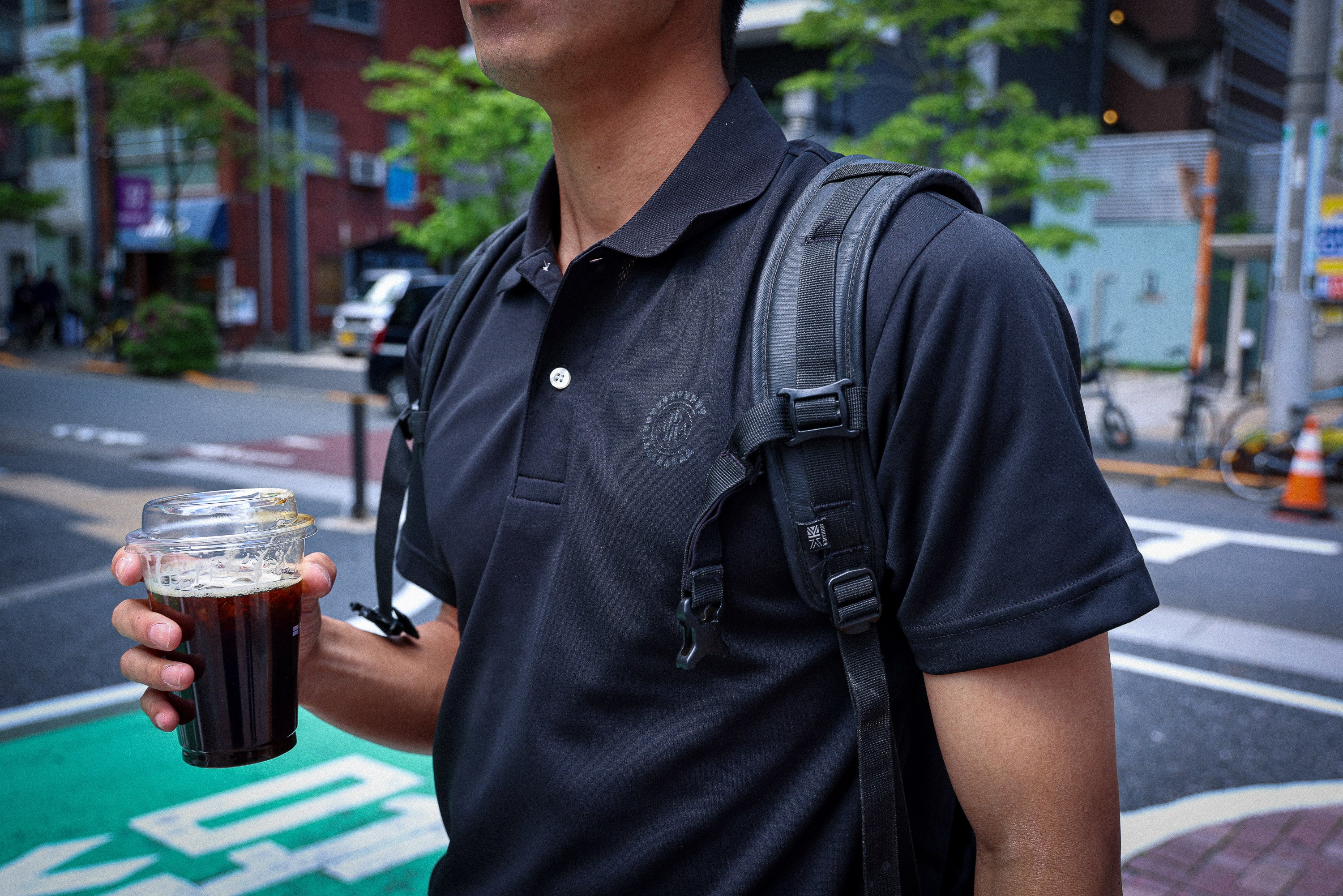 エンブレムポロシャツ