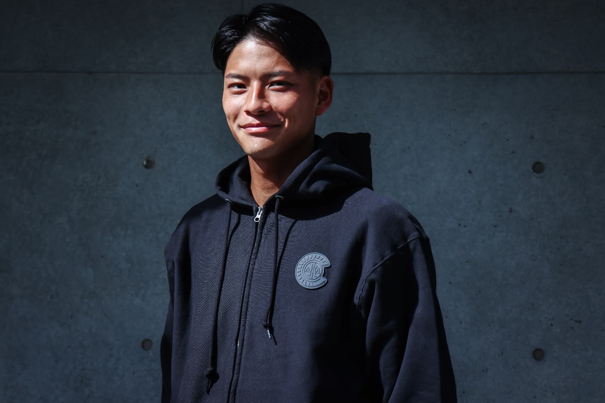 エンブレムジップアップパーカー